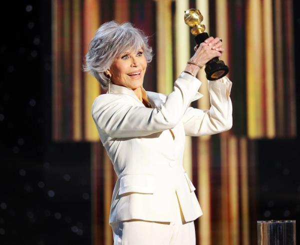 Jane Fo<em></em>nda Through the Years- Oscar Wins, TV Stardom, Activism and More - 547 Jane Fo<em></em>nda Accepts Cecil B. DeMille Award at Golden Globes 2021