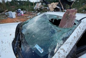 多重龙卷风横扫密西西比州，造成1人死亡，近24人受伤